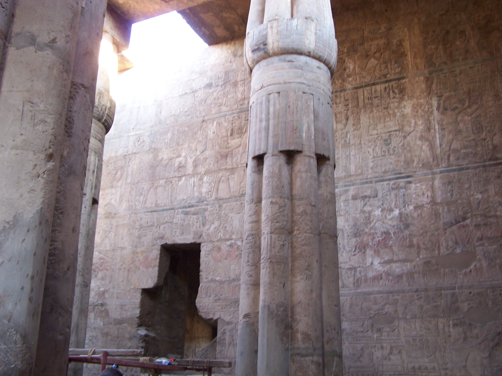 Salle hypostyle ralise sous Amnophis III